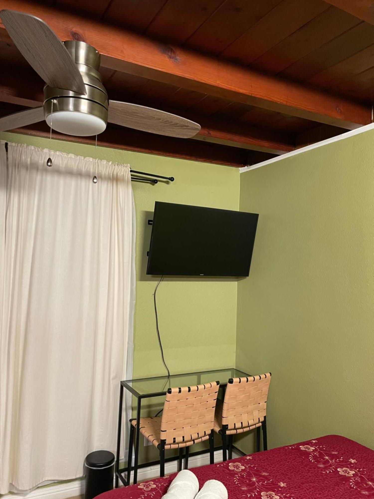 Private Room In La With Free Wifi And Tv With Shared Kitchen Λος Άντζελες Εξωτερικό φωτογραφία